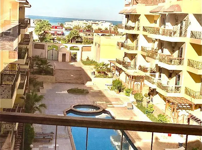Sky Shehab Apartmanhotel *